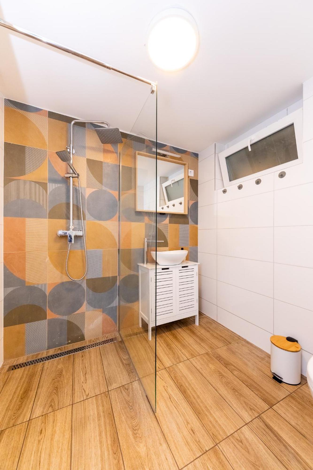 Balaton Wave Apartments Balatonalmádi المظهر الخارجي الصورة